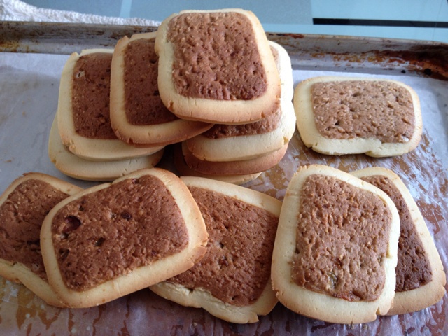 朗姆葡萄椰蓉方块饼干