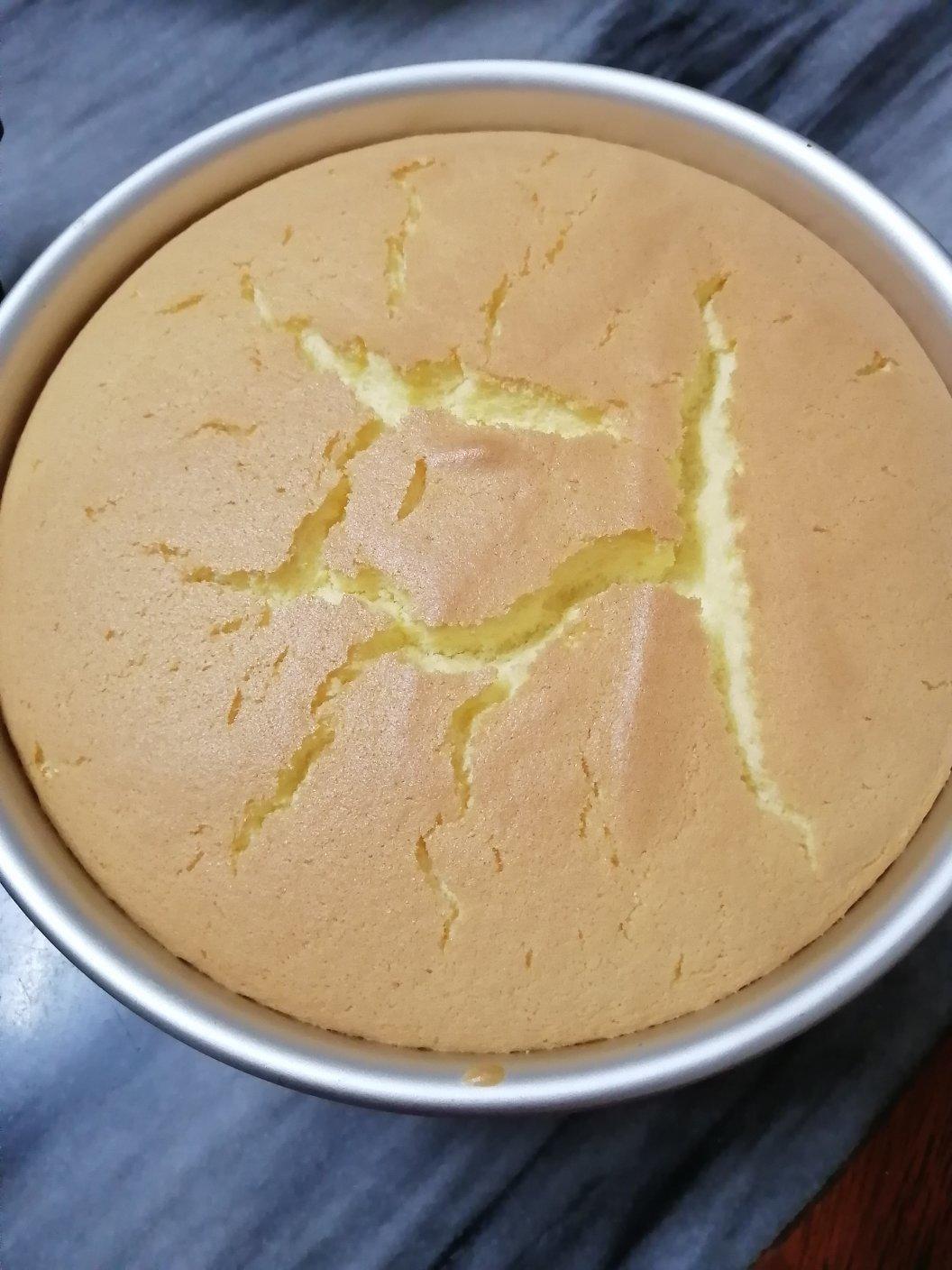 烤箱做蛋糕（戚风蛋糕的做法）