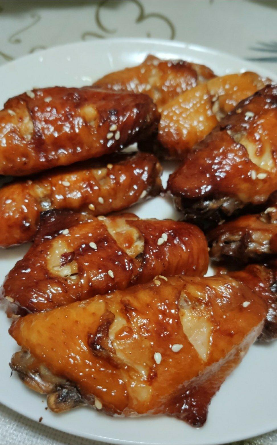 爱烘焙的甜心做的蜜汁脆皮烤翅脆飒飒