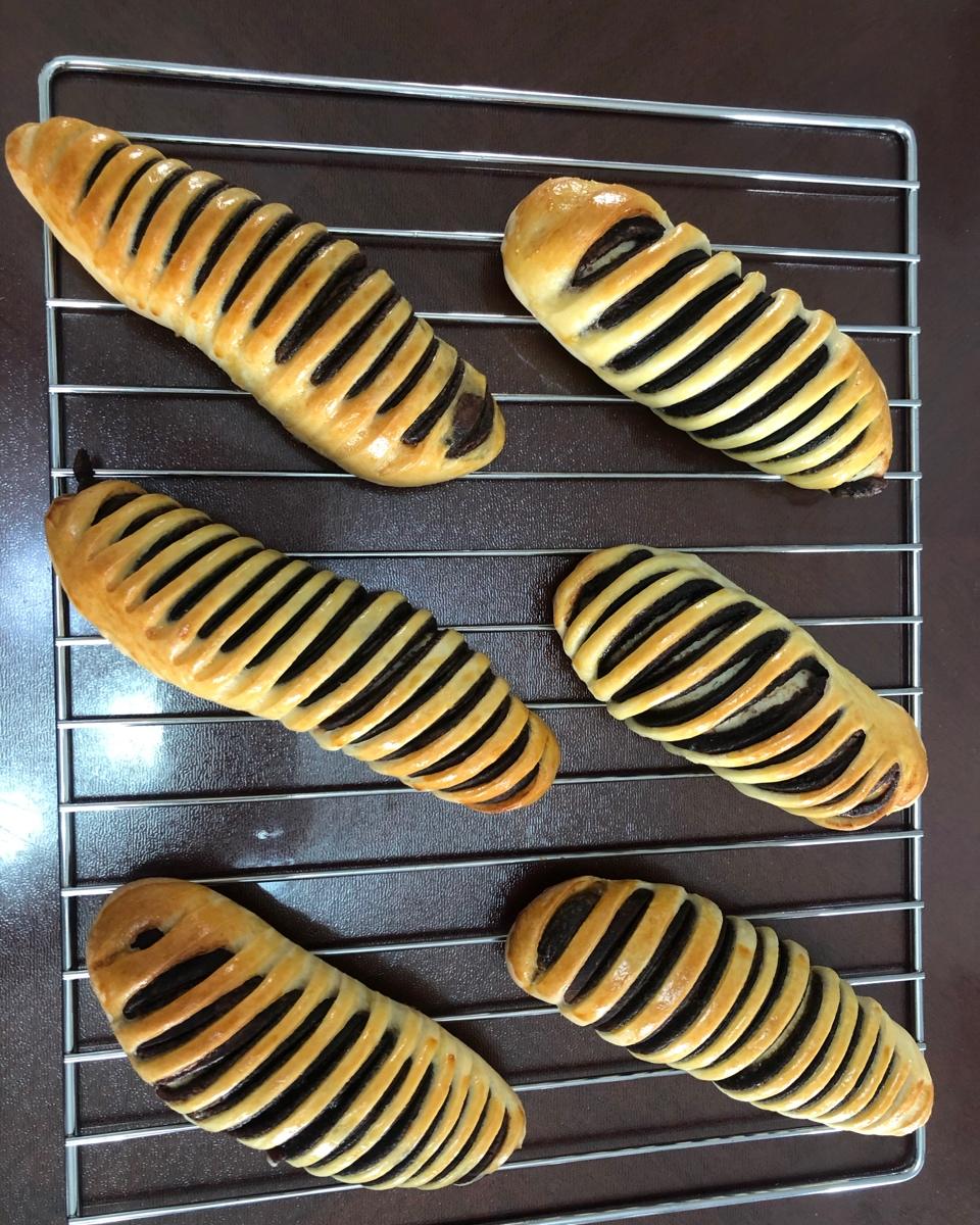 紫薯毛毛虫面包
