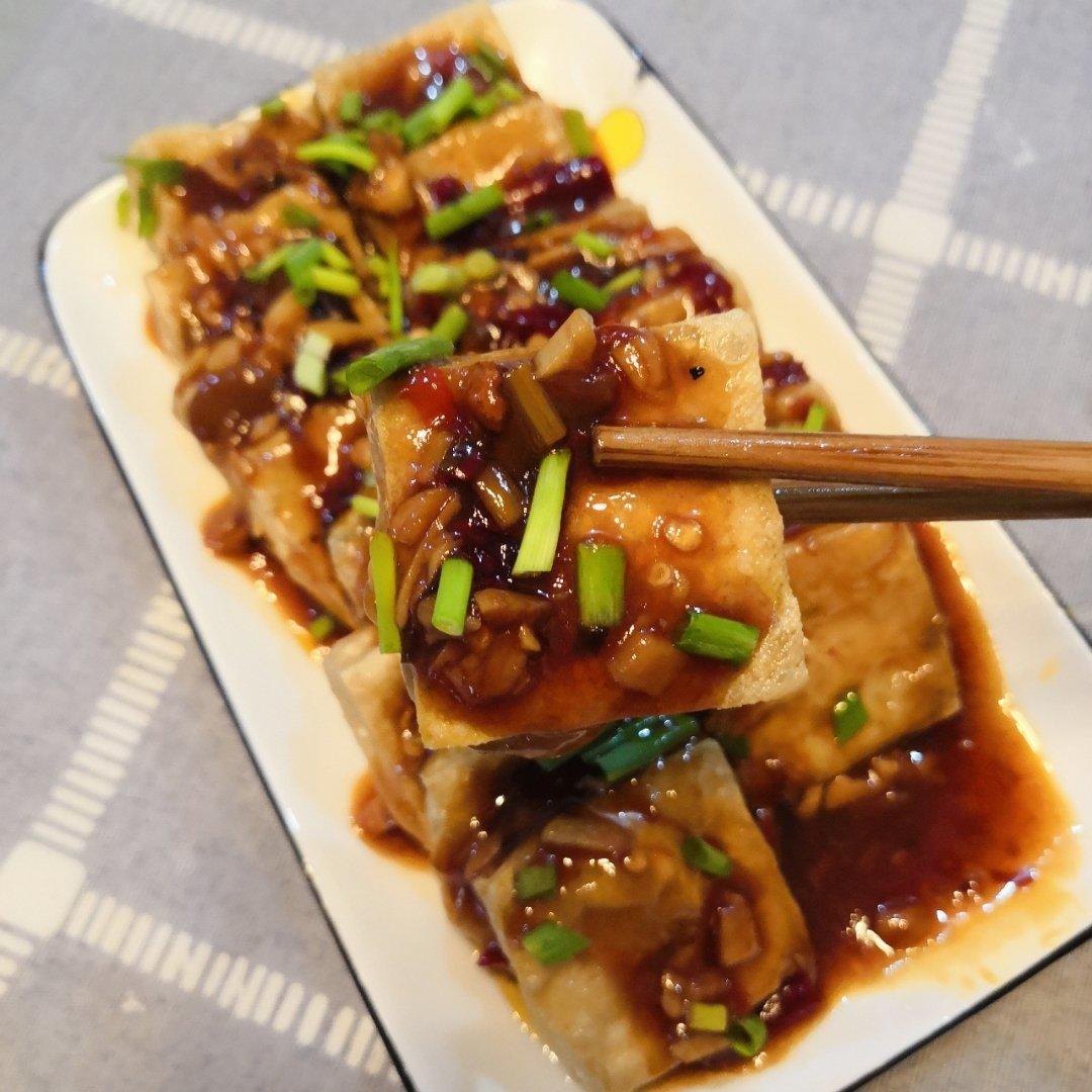 酱汁香煎(臭)豆腐