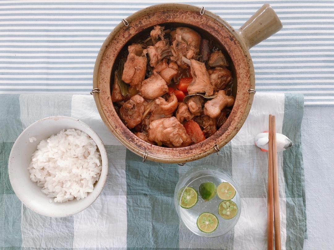 砂锅鸡煲