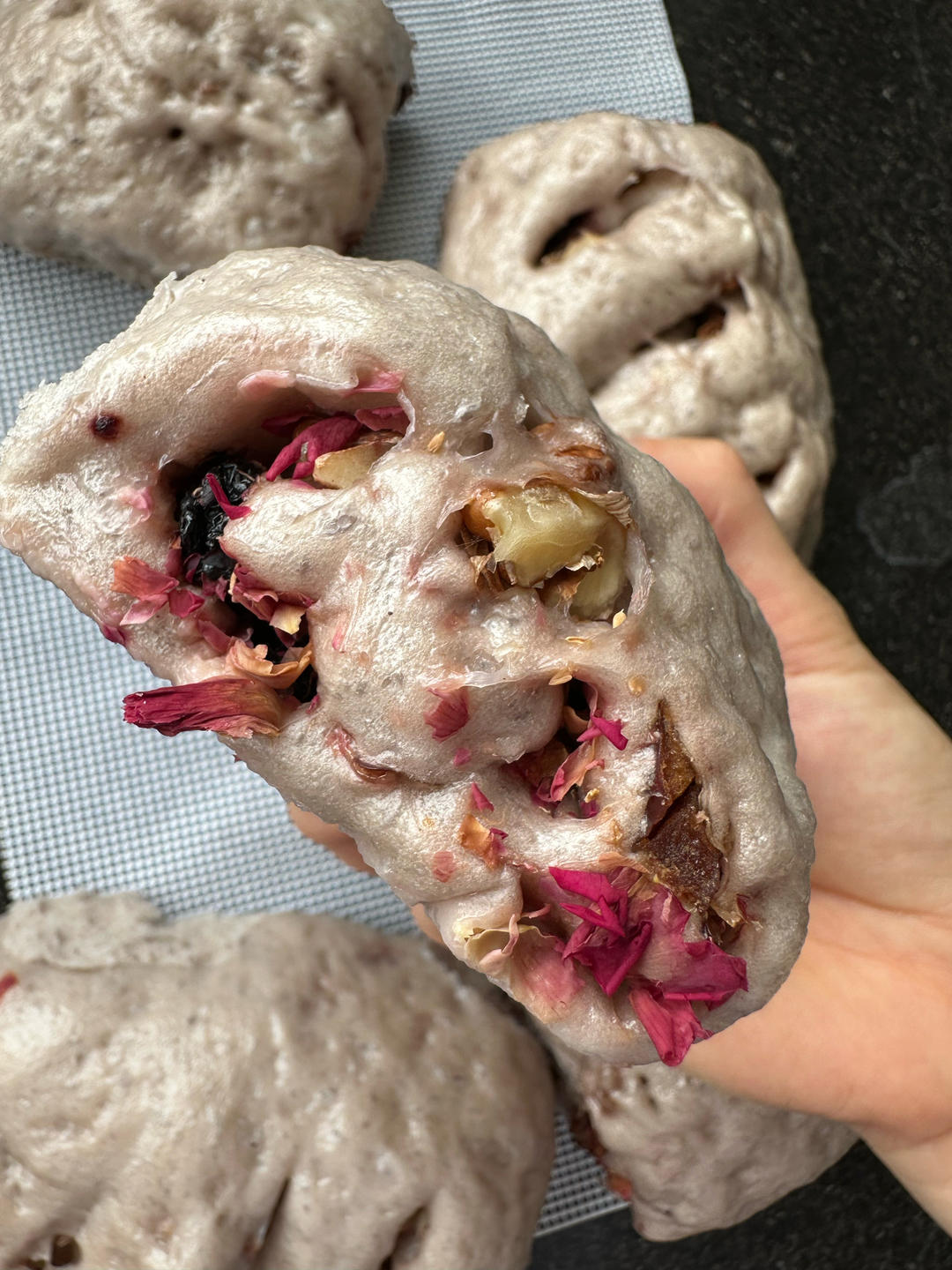 桑葚核桃玫瑰红枣馒头卷