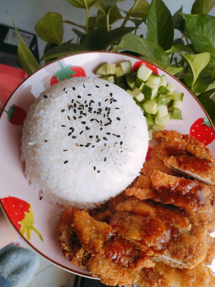 黑椒鸡排饭