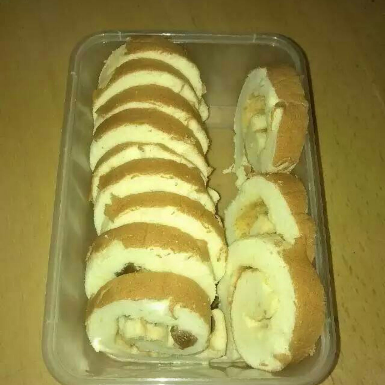 葡萄干蛋糕卷