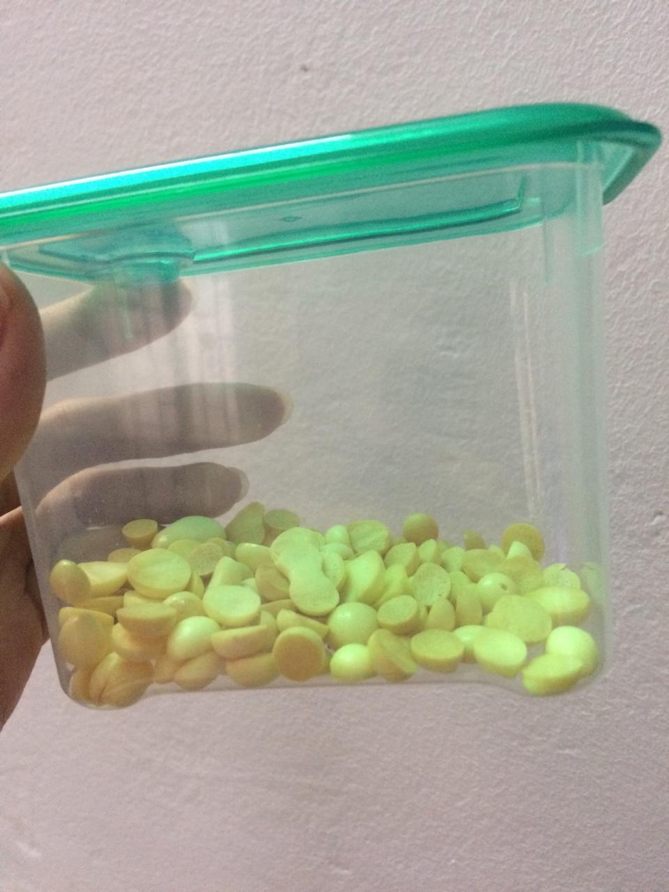 入口即化的无添加蛋黄溶豆