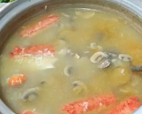 阿Mi' 脆排骨大虾蟹柳粥的做法