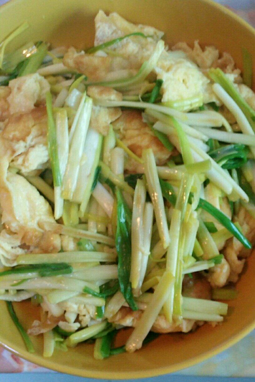 蒜苗炒鸡蛋
