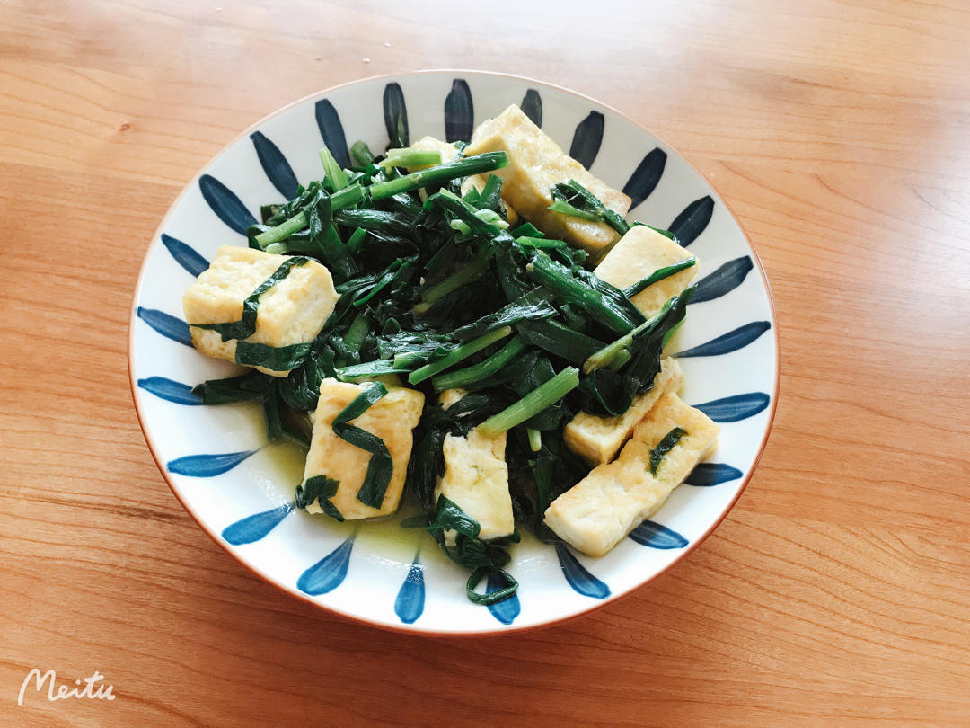 鱼鱼爱淡水做的潮汕之韭菜炒黄豆腐