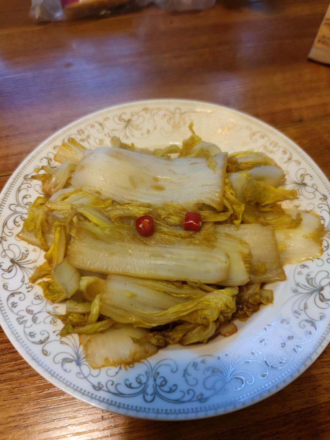 厨师长教你：“酸辣大白菜”的家常做法，酸辣又开胃，收藏了