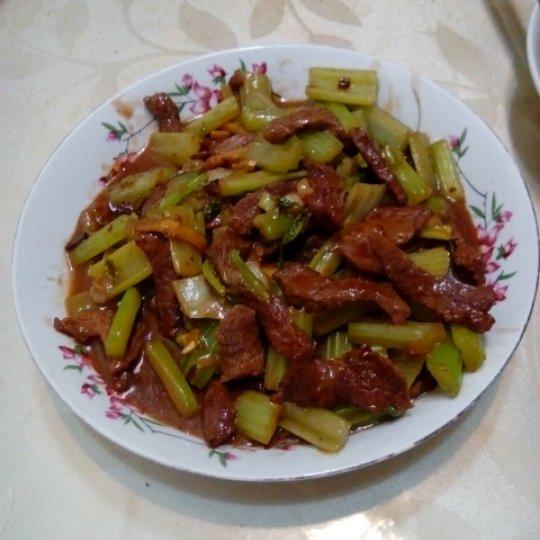 小炒牛肉