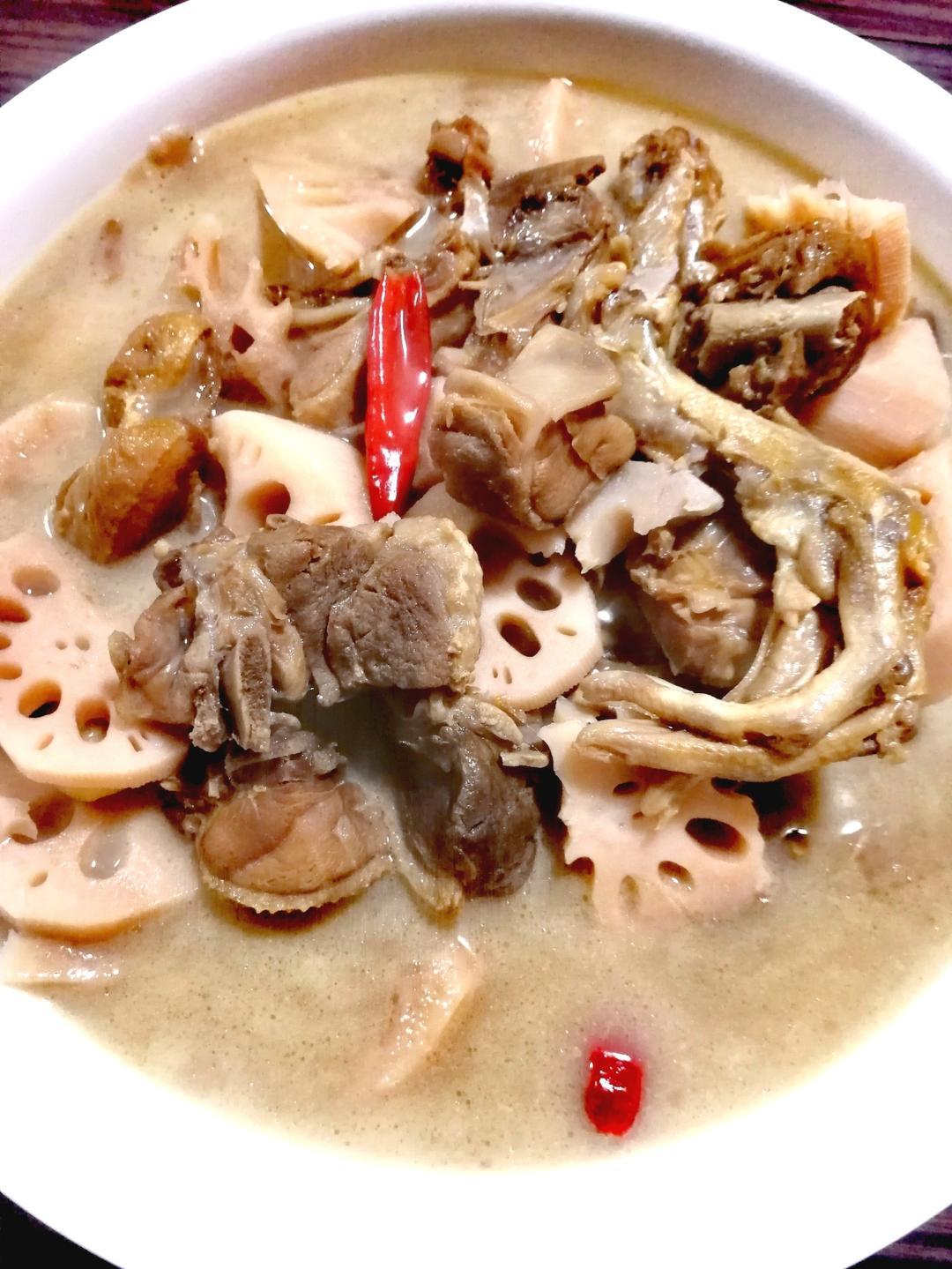 腊鸭焖藕(家常版)