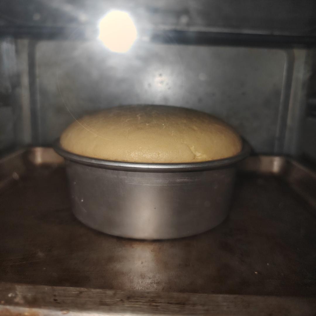 戚风蛋糕胚（含四寸、五寸、六寸、八寸、十寸戚风蛋糕配方）