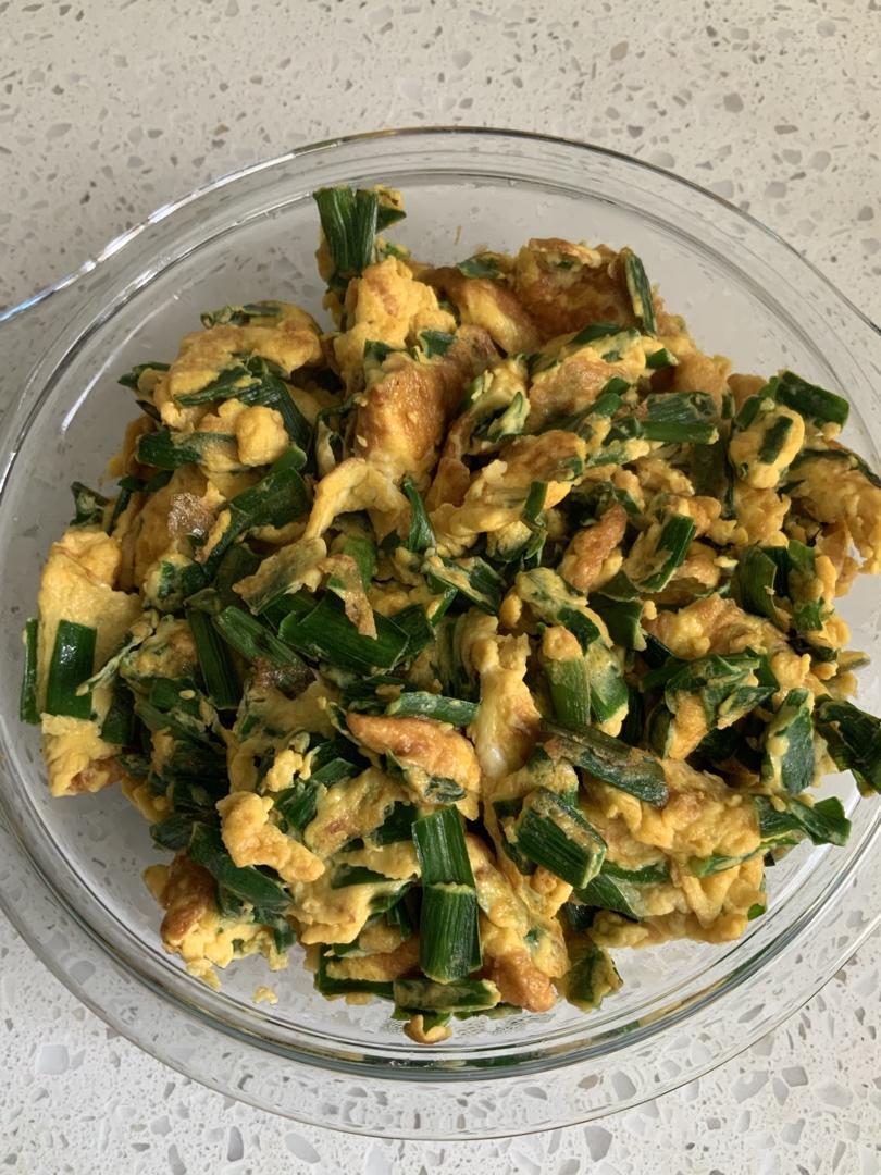 韭菜末炒鸡蛋