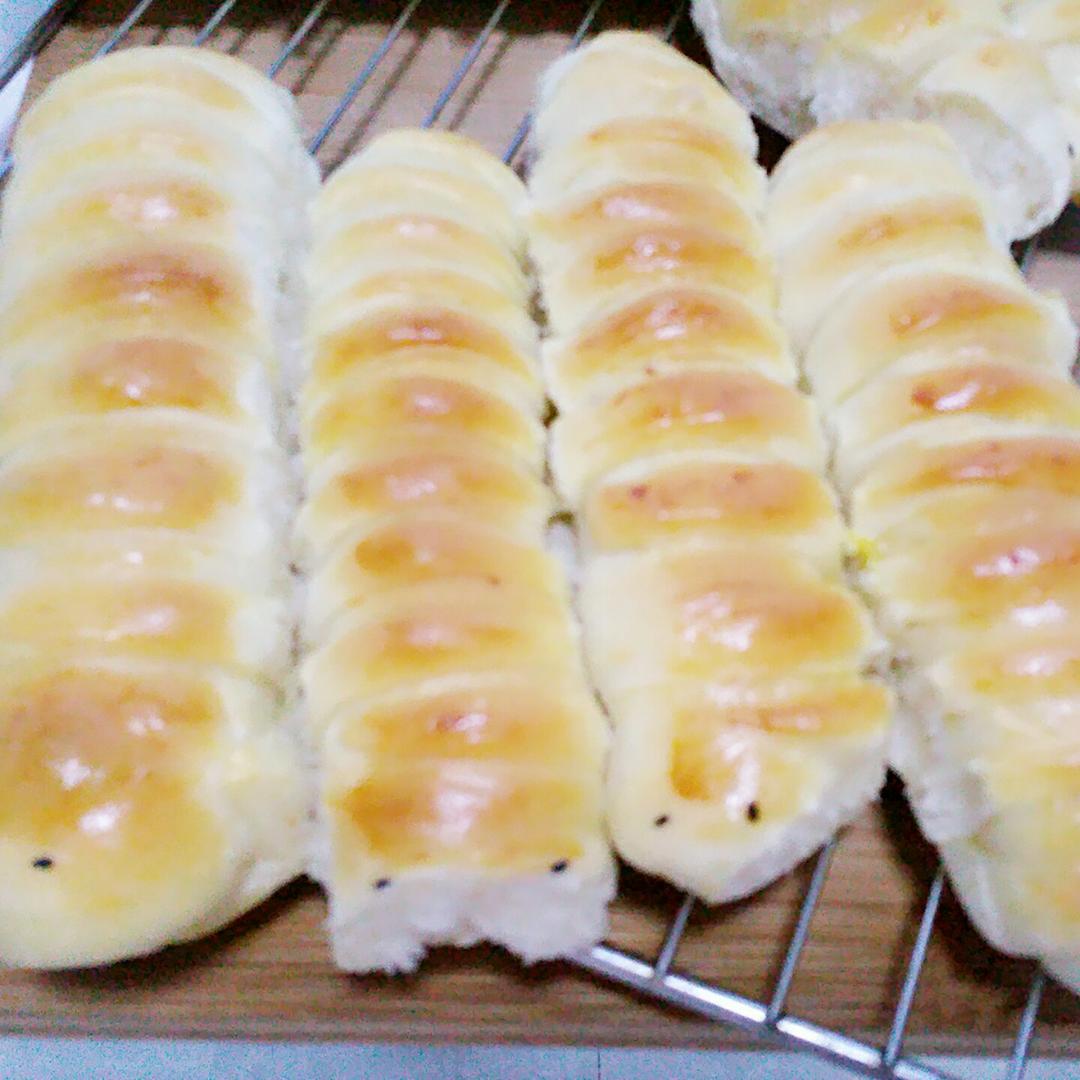 毛毛虫肉松面包