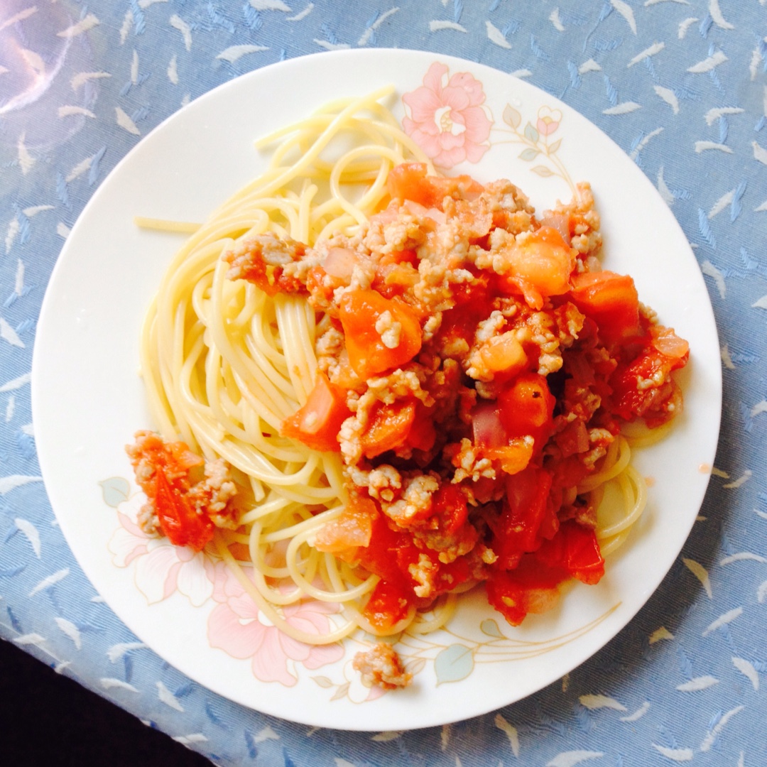 番茄肉酱意大利面