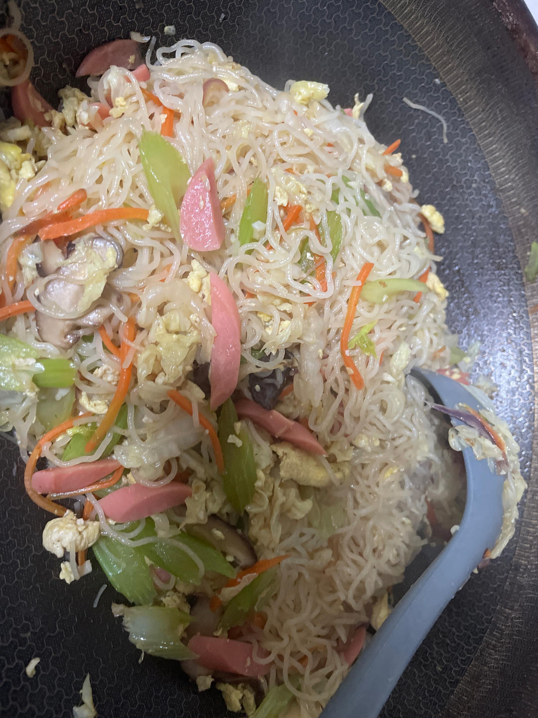 广东排挡风味炒米粉