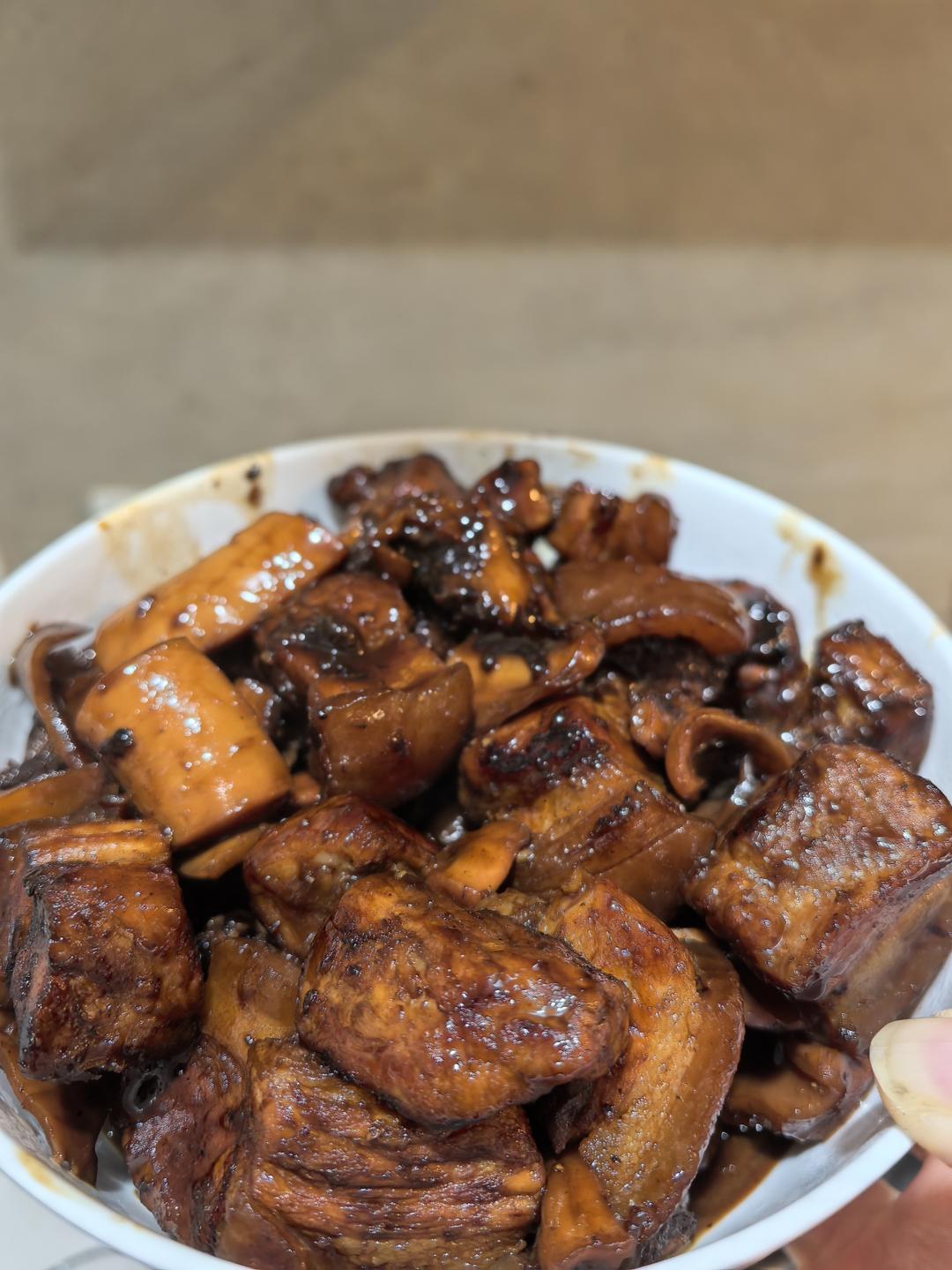 鱿鱼干红烧肉