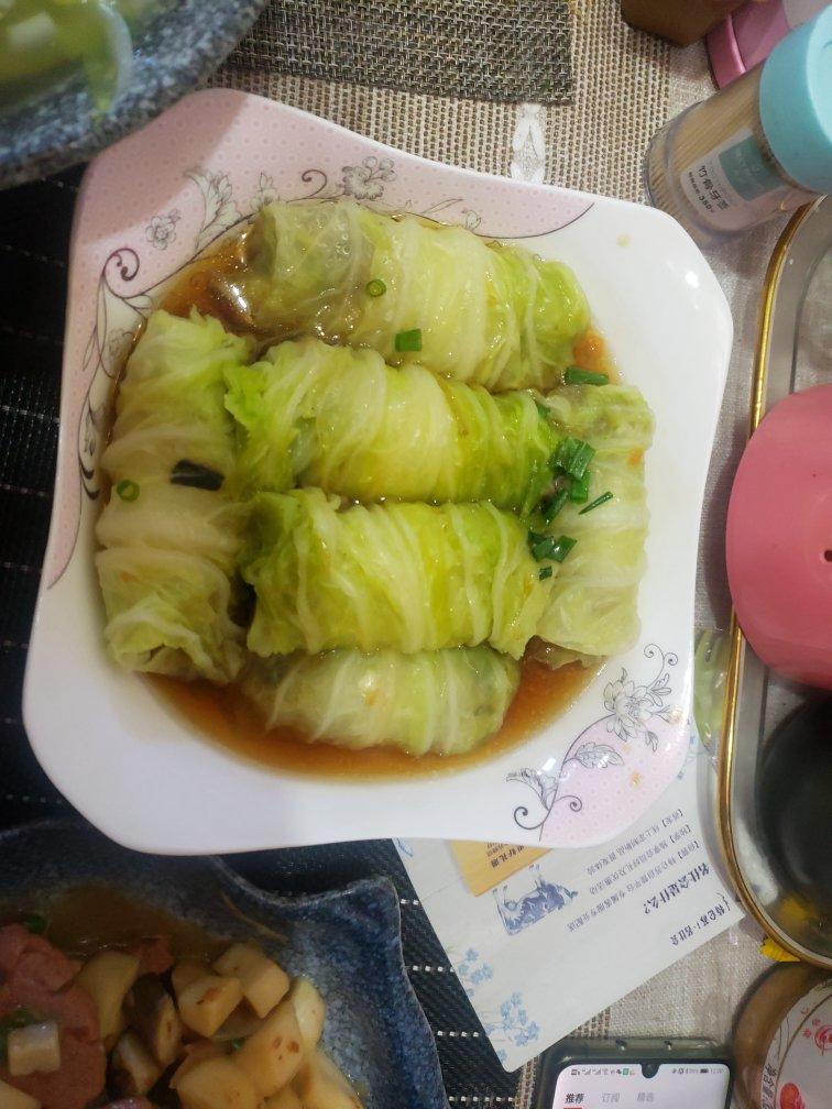 过年餐桌上必备的一道菜，翡翠白玉卷