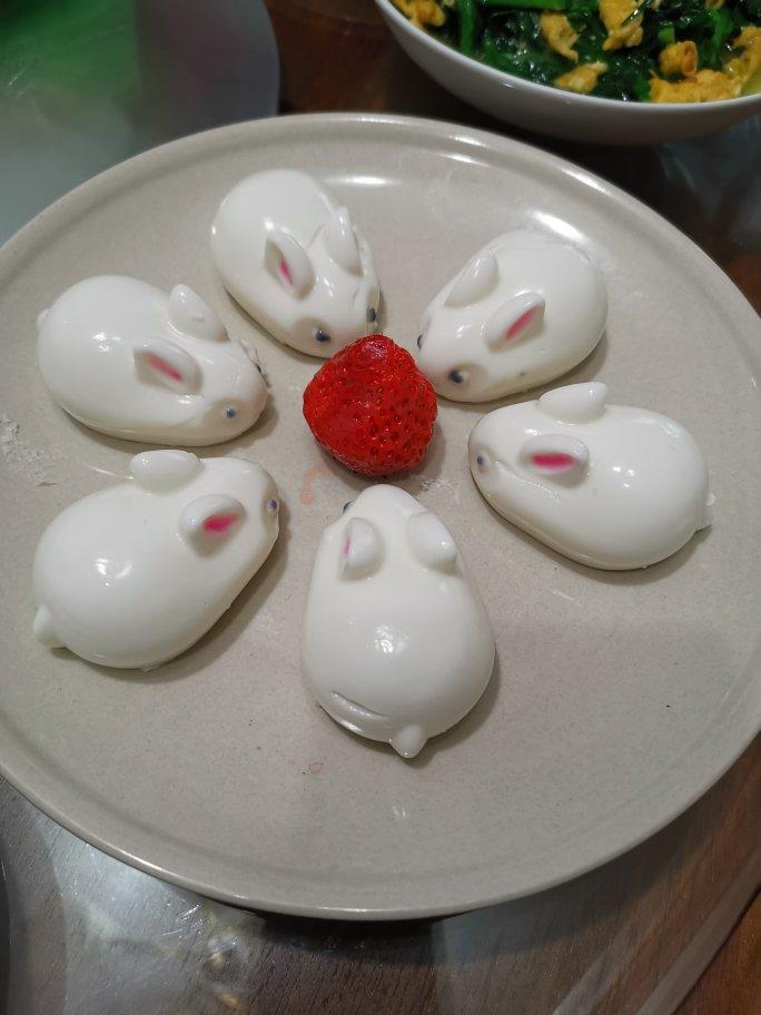 网红Q弹小兔子慕斯