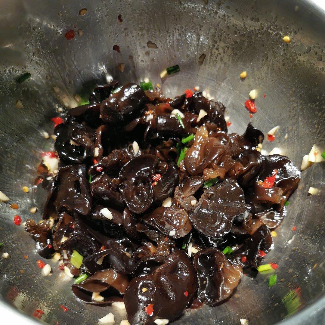 简单快速又好吃的凉拌木耳