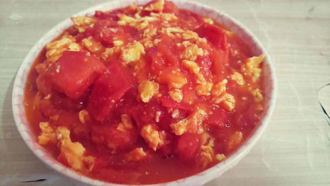 西红柿炒鸡蛋时，多加这一步，鸡蛋香嫩又入味