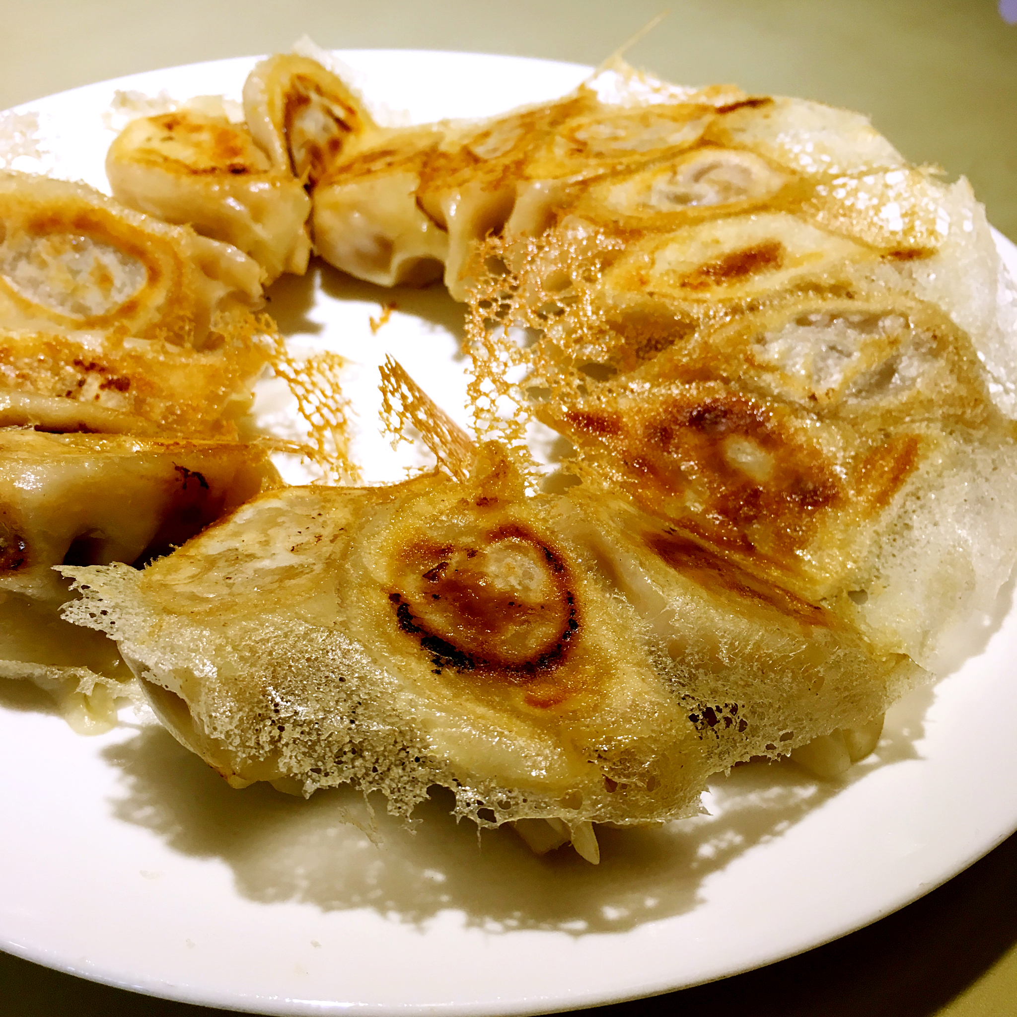 速冻水饺吃腻了吗~变锅贴吧(๑´ڡ`๑)
