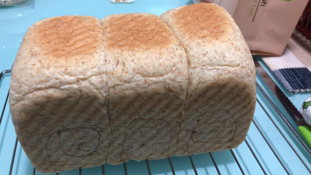 全家都爱吃的健康全麦吐司，新手也能做