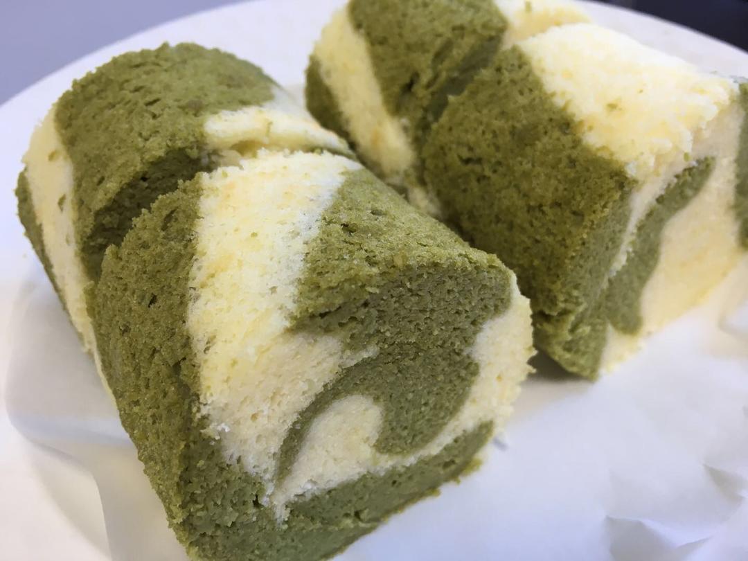 清新抹茶双色蛋糕卷