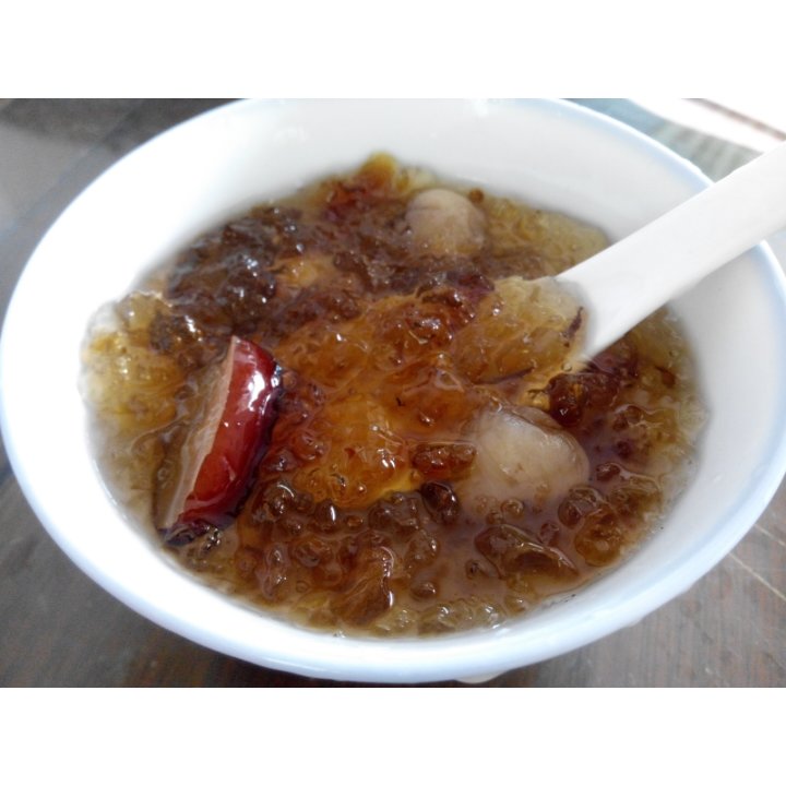 我是一棵杂草做的桃胶牛奶西米露