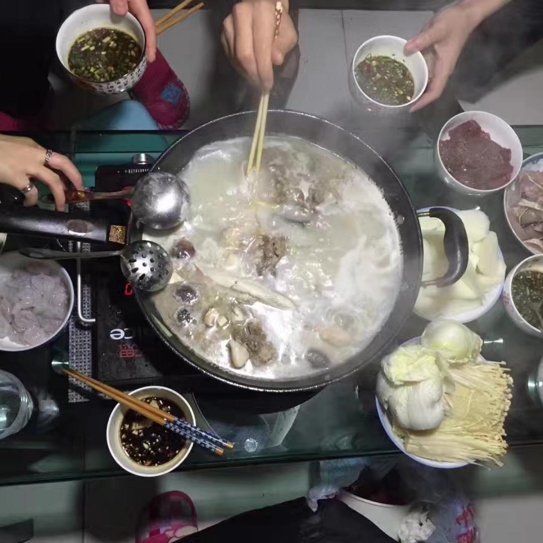 【骨汤火锅】