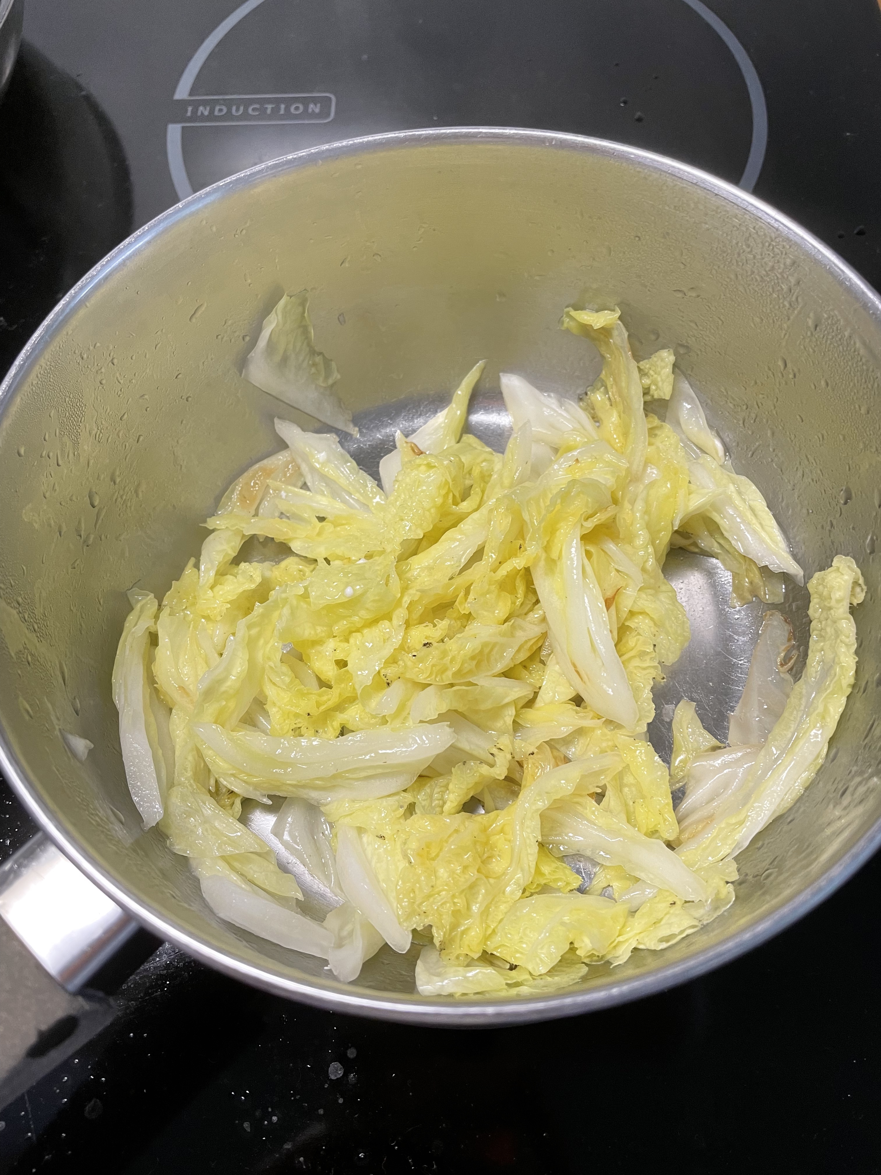 超简单清淡的白菜豆腐汤的做法 步骤3