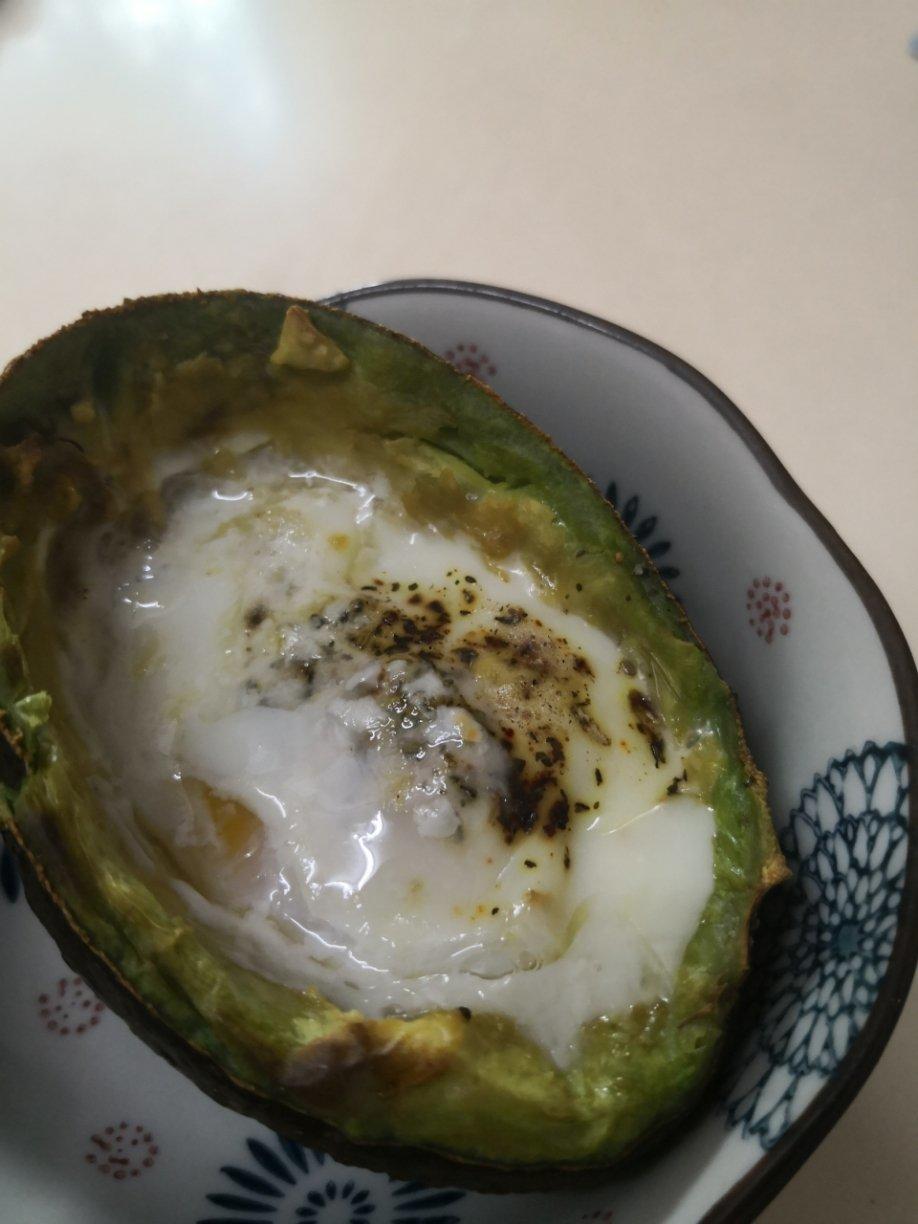 牛油果煎蛋
