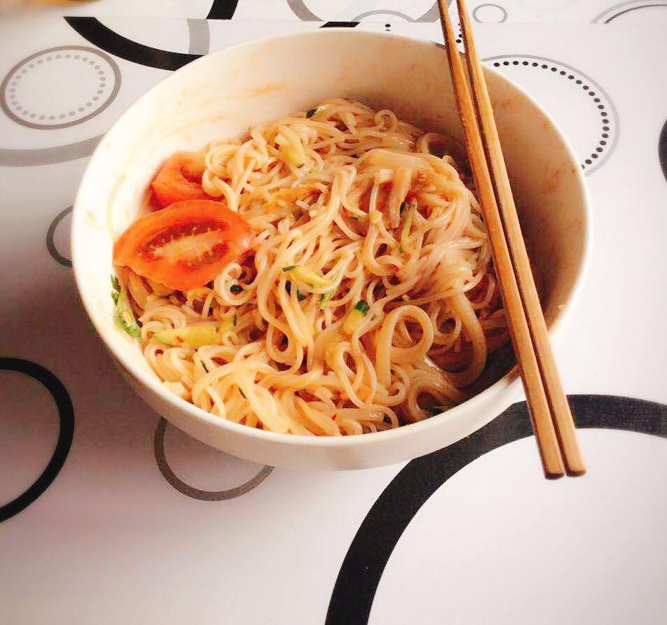 朝鲜拌冷面