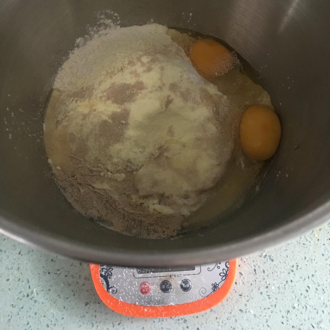 纯奶手撕吐司的做法 步骤1