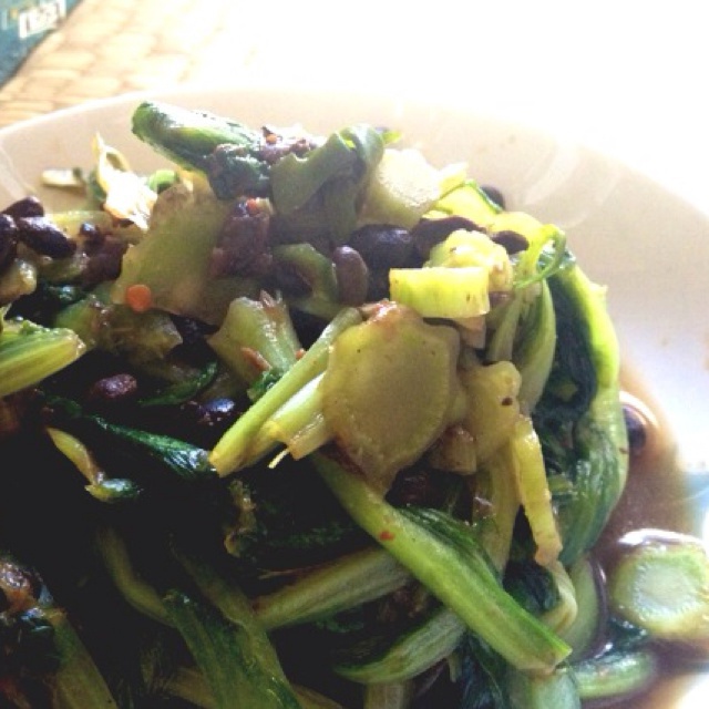 豆豉鲮鱼油麦菜