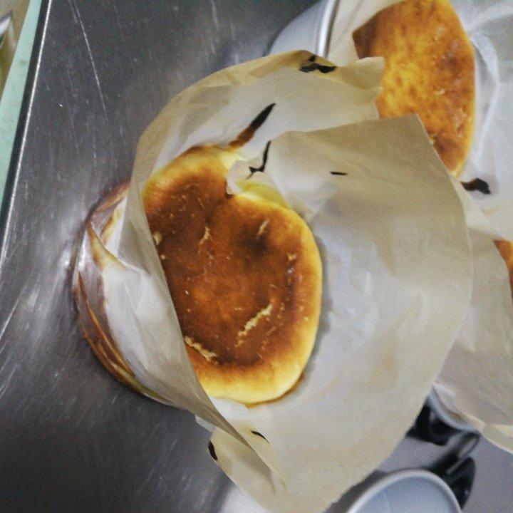 快手的网红basque cheesecake巴斯克焦芝士蛋糕