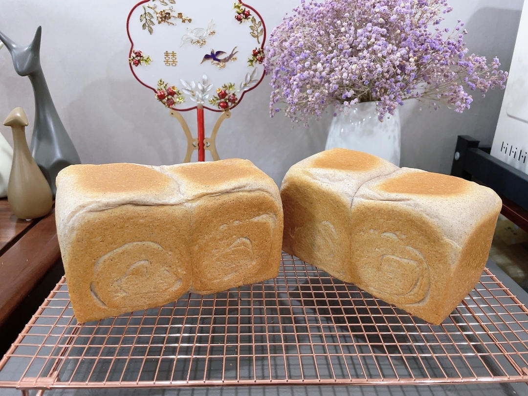 双倍浓郁椰香吐司