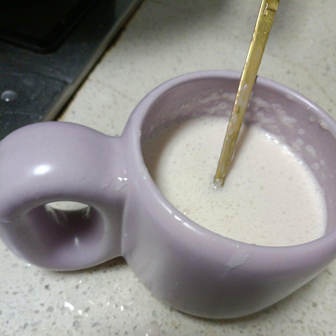 草莓奶昔 Strawberry Shake