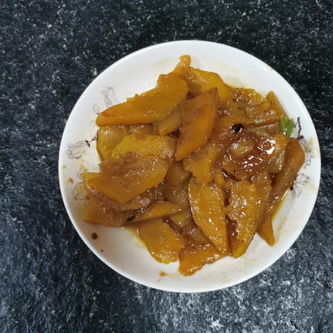 猪肉都不换的焖南瓜～吃起来糯糯甜甜咸咸的！