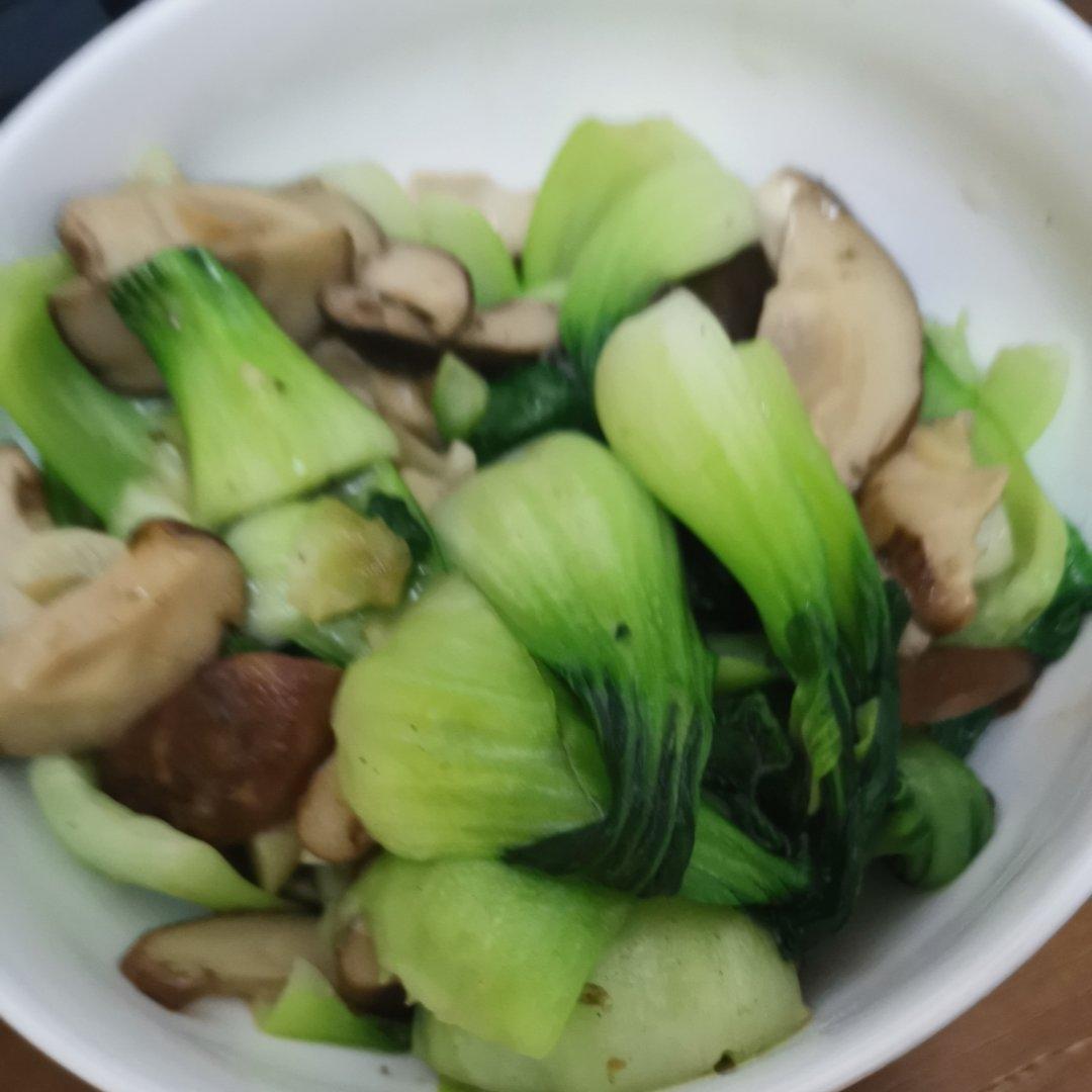 上海青炒香菇