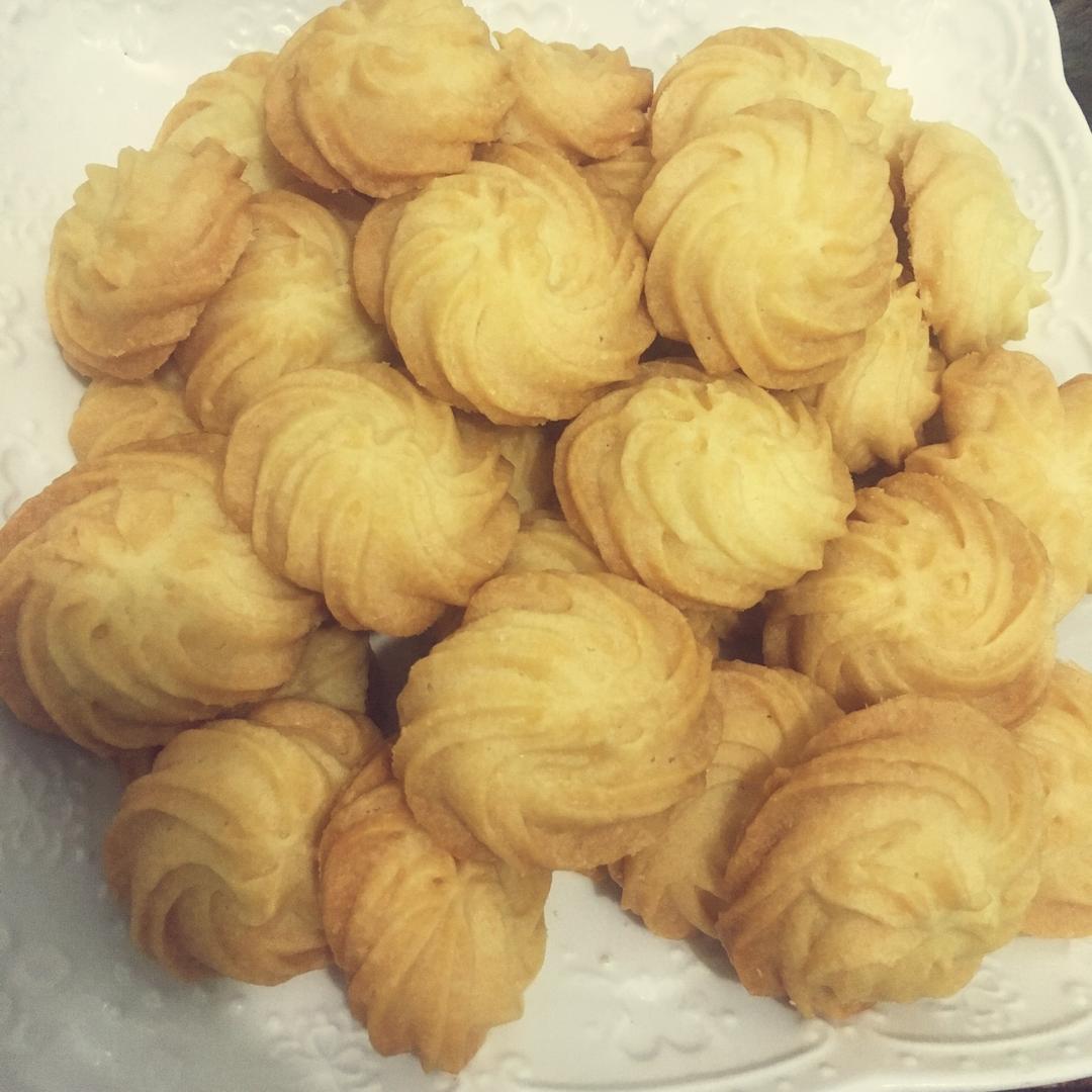 没有黄油也同样做出香酥不腻，花纹立体清晰的曲奇