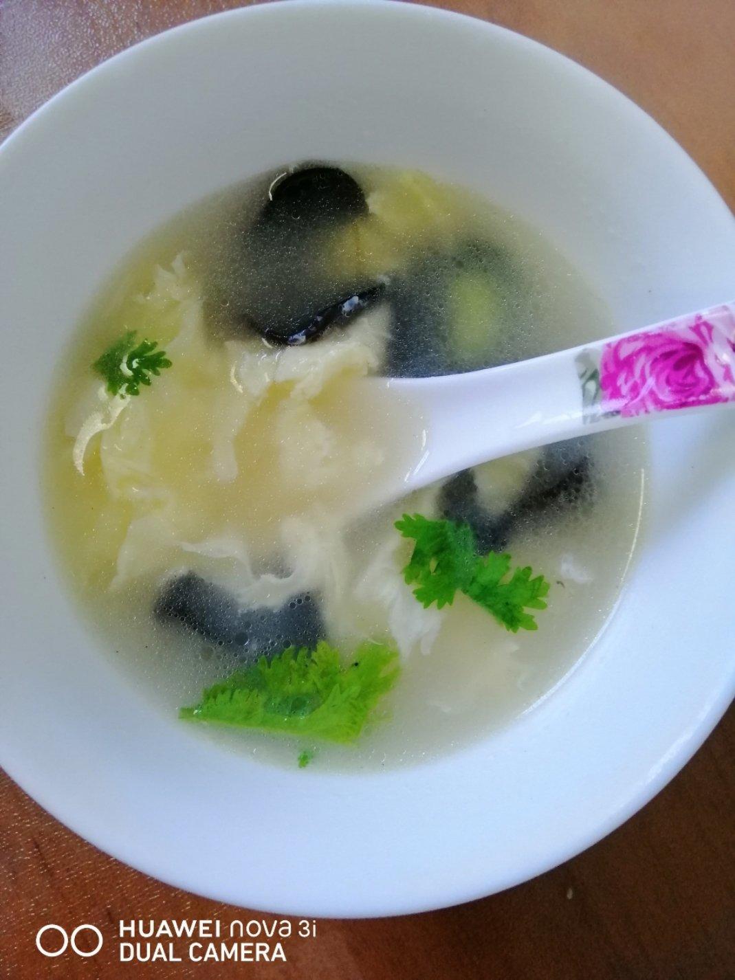 奶白鲫鱼汤
