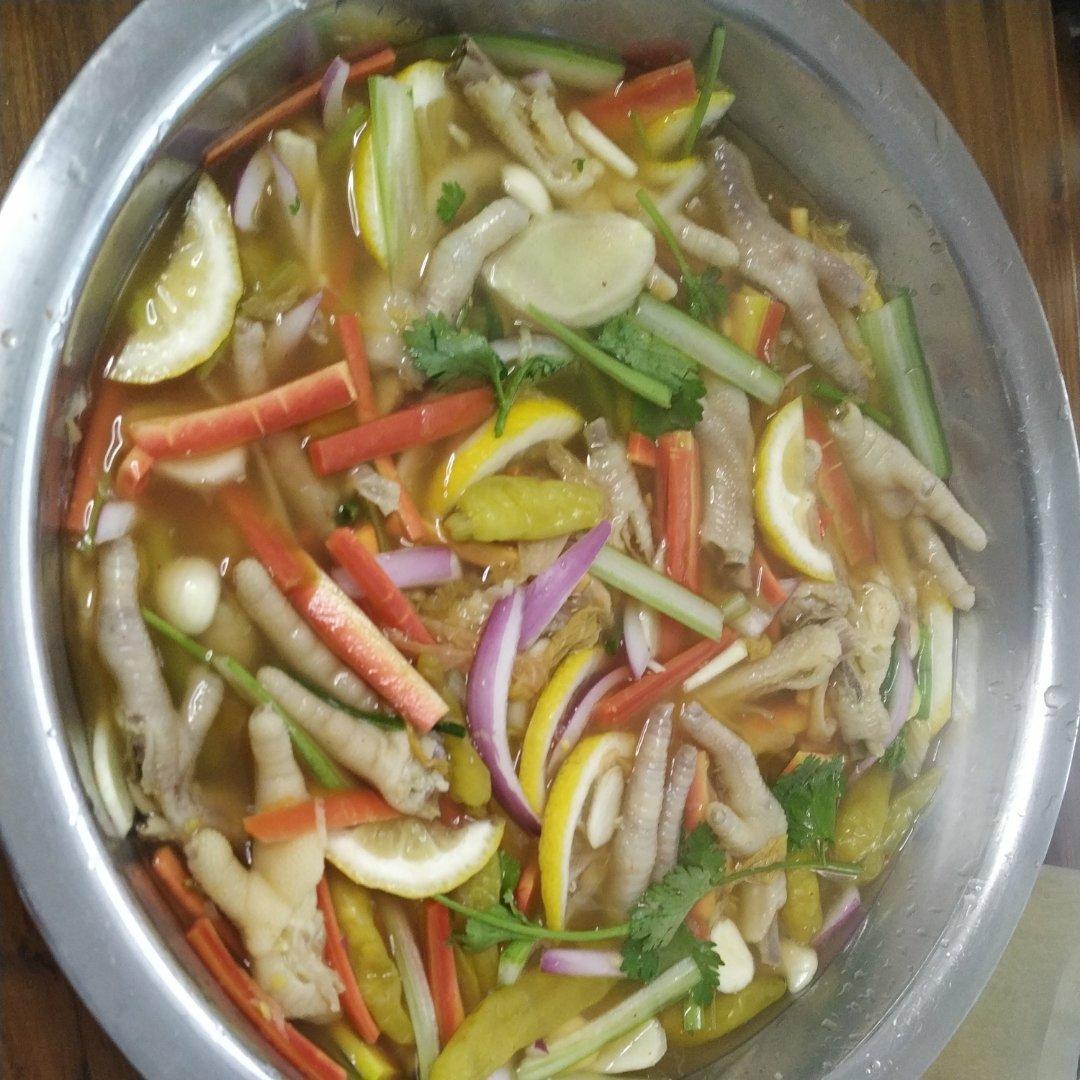 这才是正宗的四川泡椒凤爪！