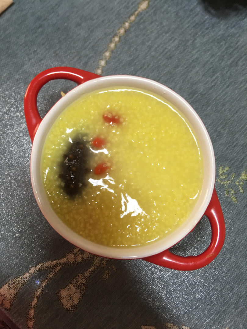 营养师推荐：海参小米粥