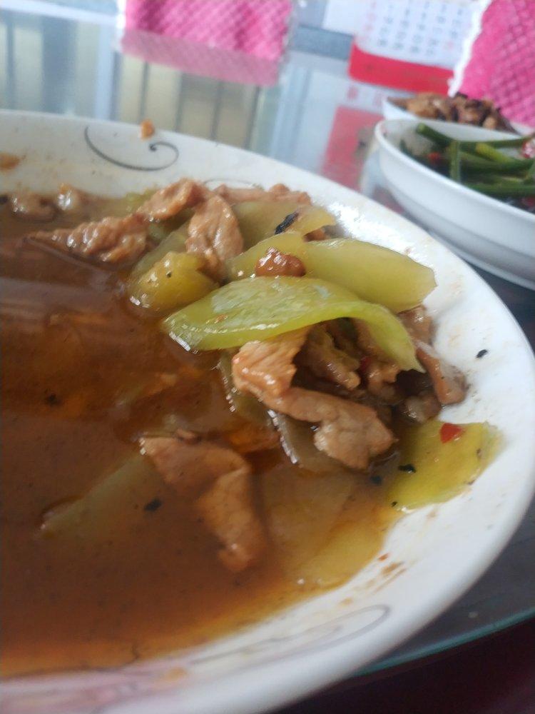 莴笋炒肉