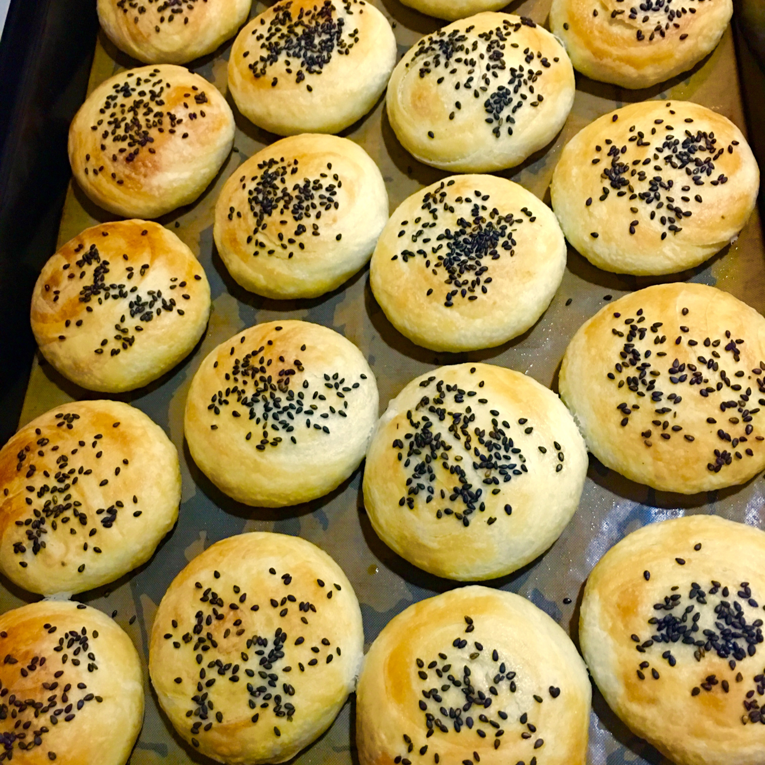 鹏南做的板栗酥饼