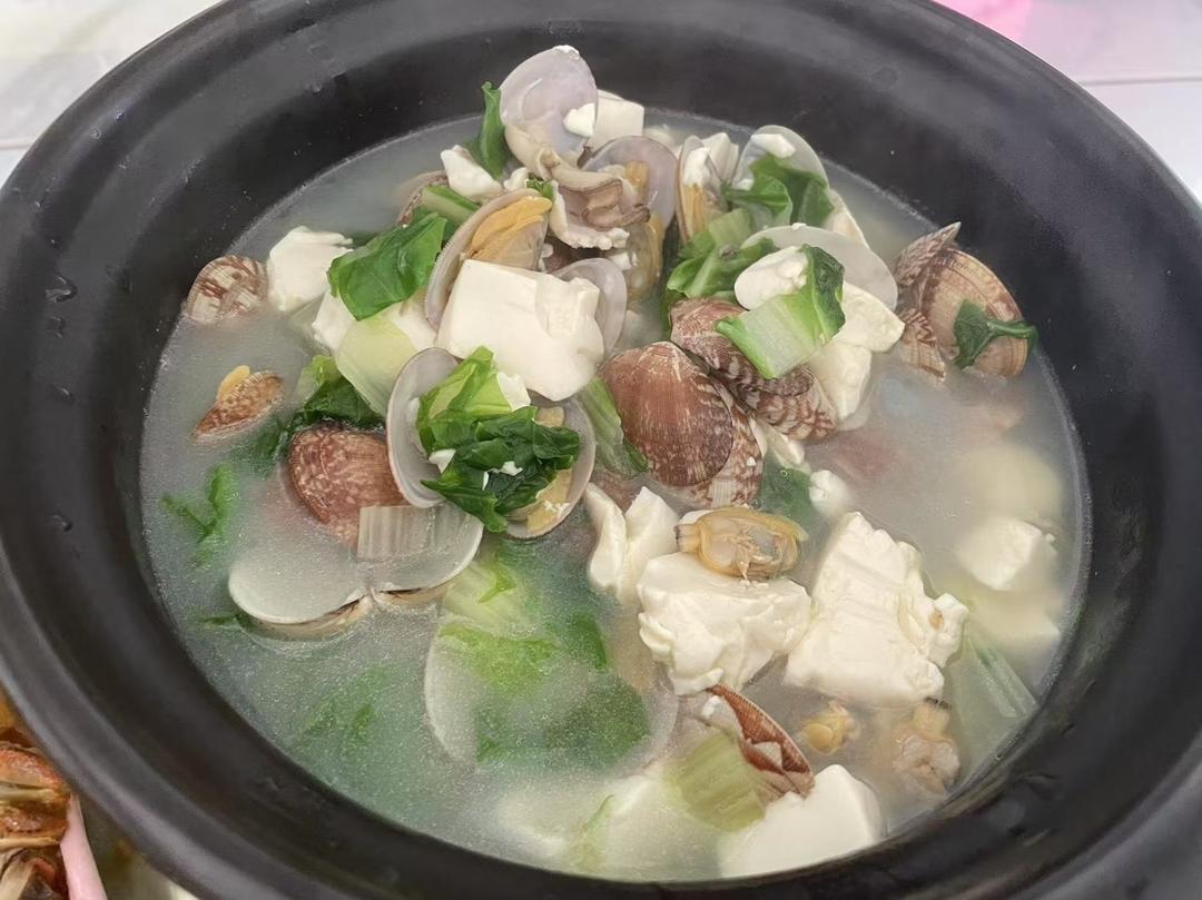 花蛤青菜豆腐汤的做法