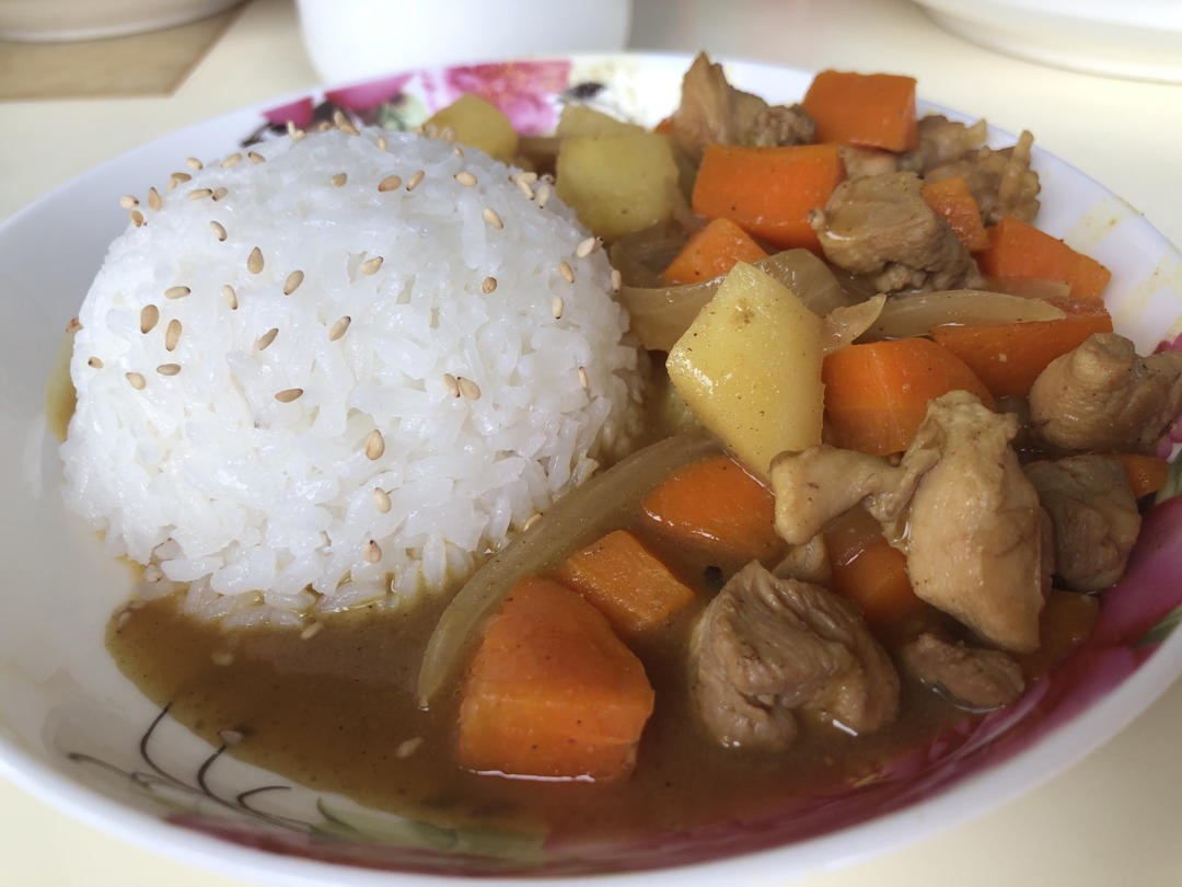 鸡肉咖喱饭