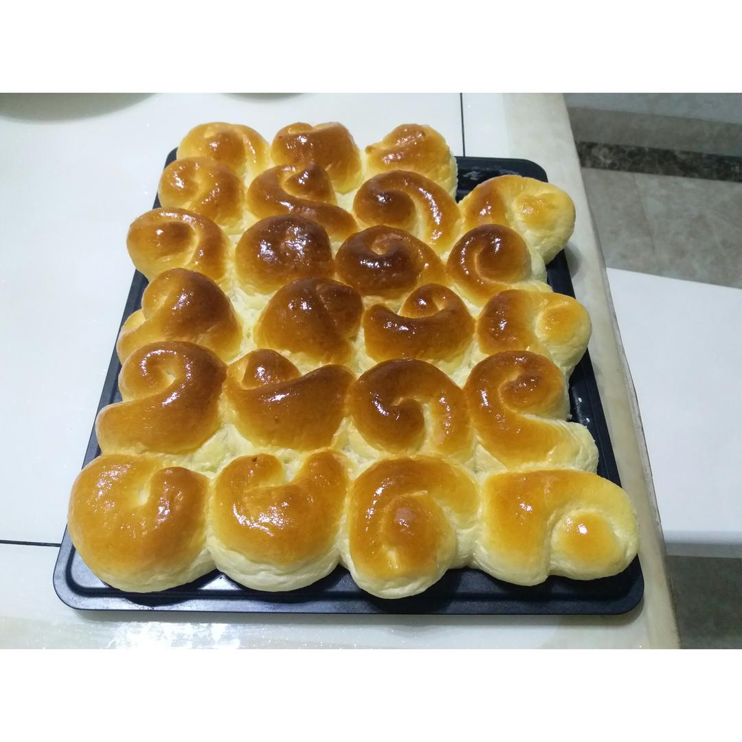 脆底蜂蜜小面包